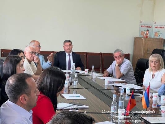 Անցկացվել է «Մարզերի սոցիալական զարգացման մակարդակի ցուցիչների համակարգը որպես մարզի համաչափ զարգացման ապահովման գործիք» հետազոտության համակարգող թիմի հետ հերթական հանդիպումը 