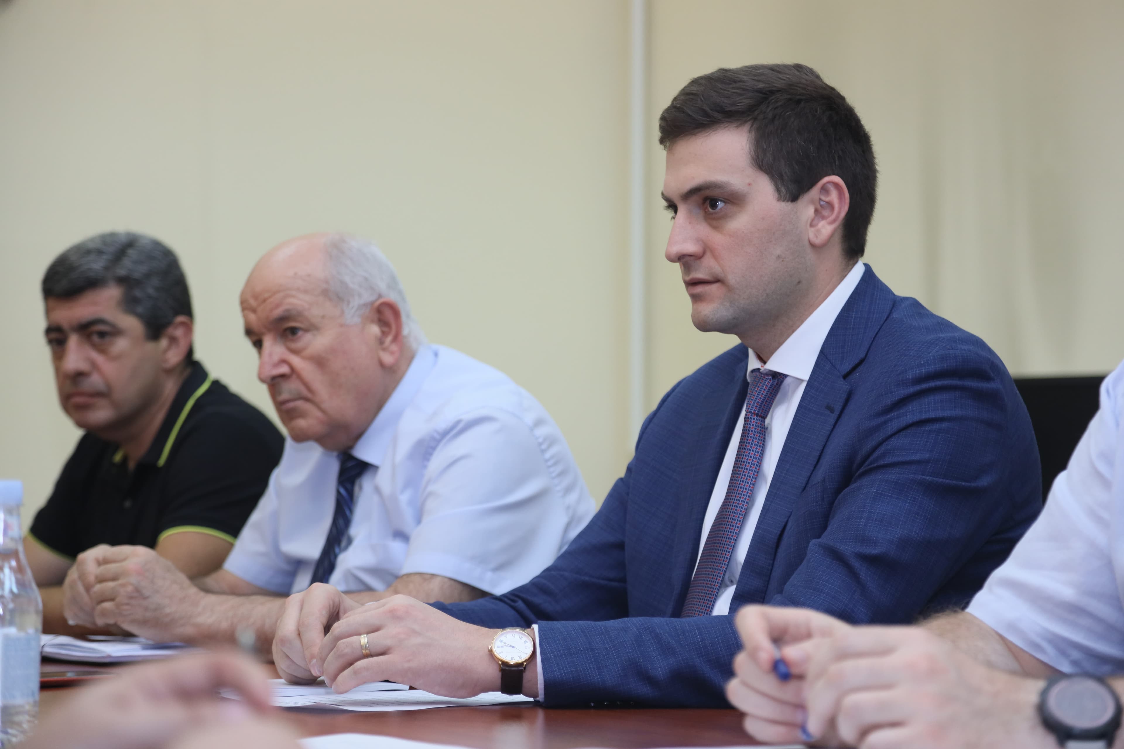 ՀՀ ՏԿԵ նախարարի տեղակալ Արմեն Սիմոնյանը ընդունել է Ասիական զարգացման բանկի հայաստանյան առաքելության ներկայացուցիչներին