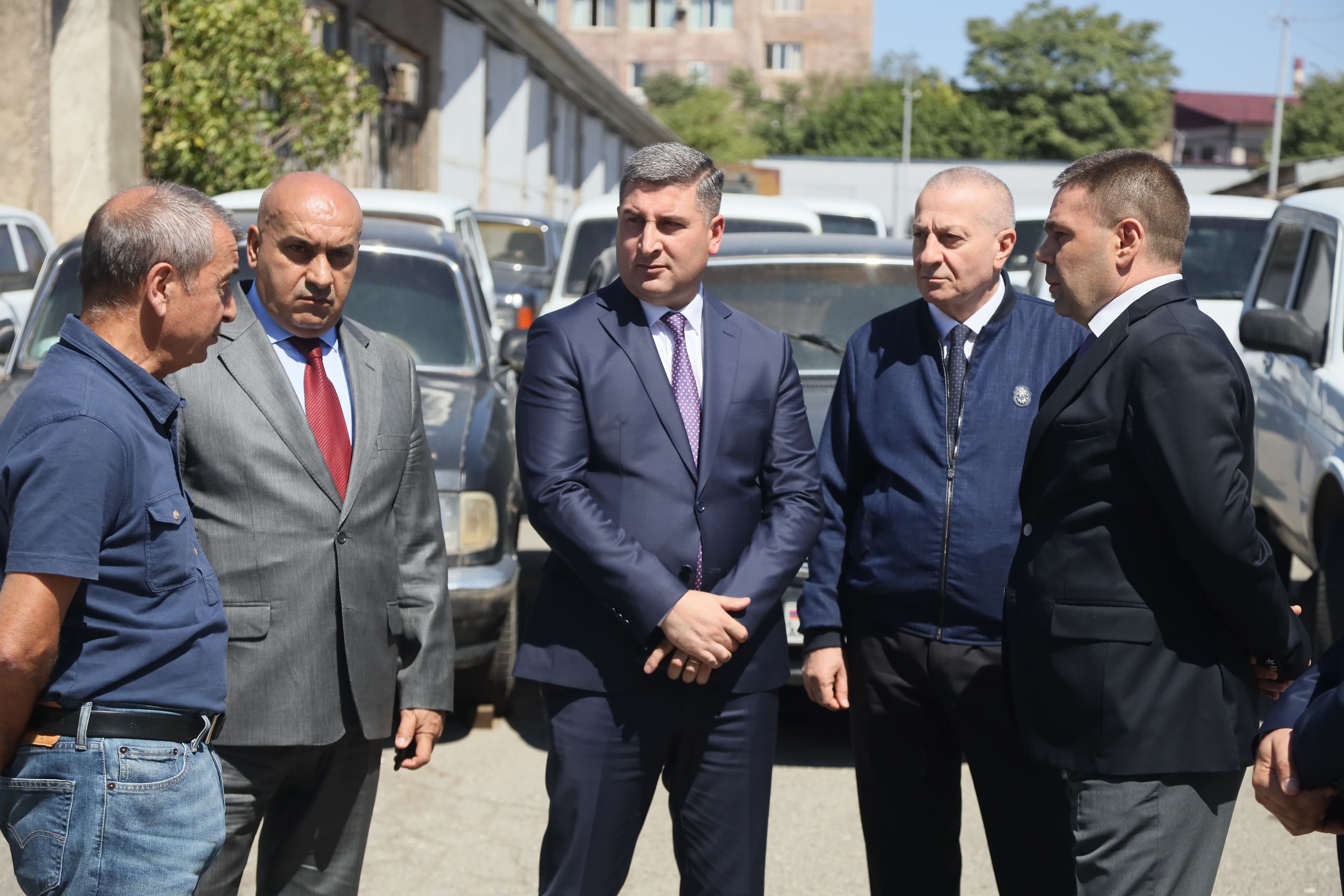 ՏԿԵ նախարարը այցելել է «Բարձրավոլտ էլեկտրացանցեր» ՓԲԸ