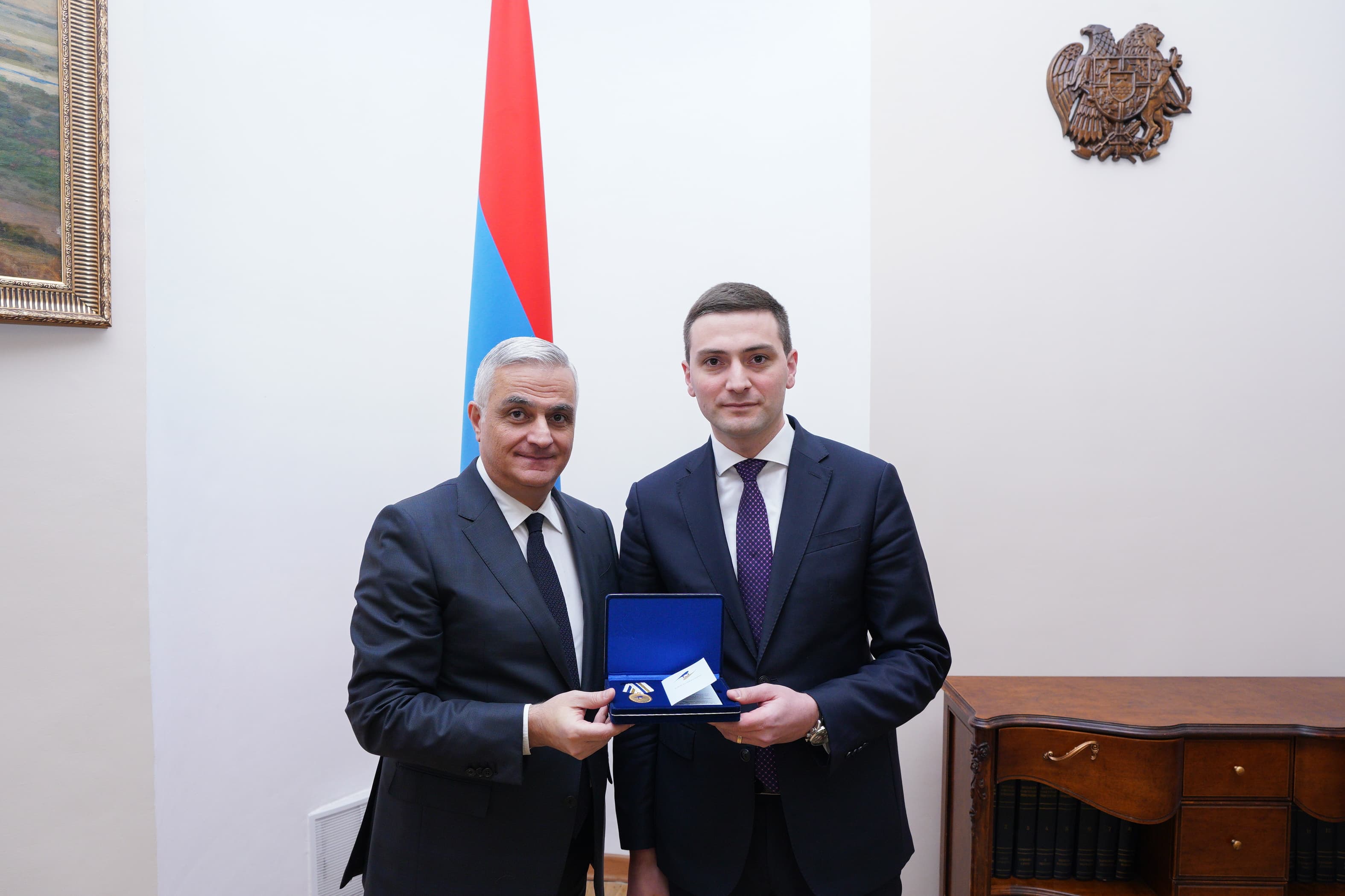ՀՀ ՏԿԵ նախարարի տեղակալ Արմեն Սիմոնյանը պարգևորտրվել է «Եվրասիական տնտեսական միության զարգացման գործում ավանդի համար» մեդալով