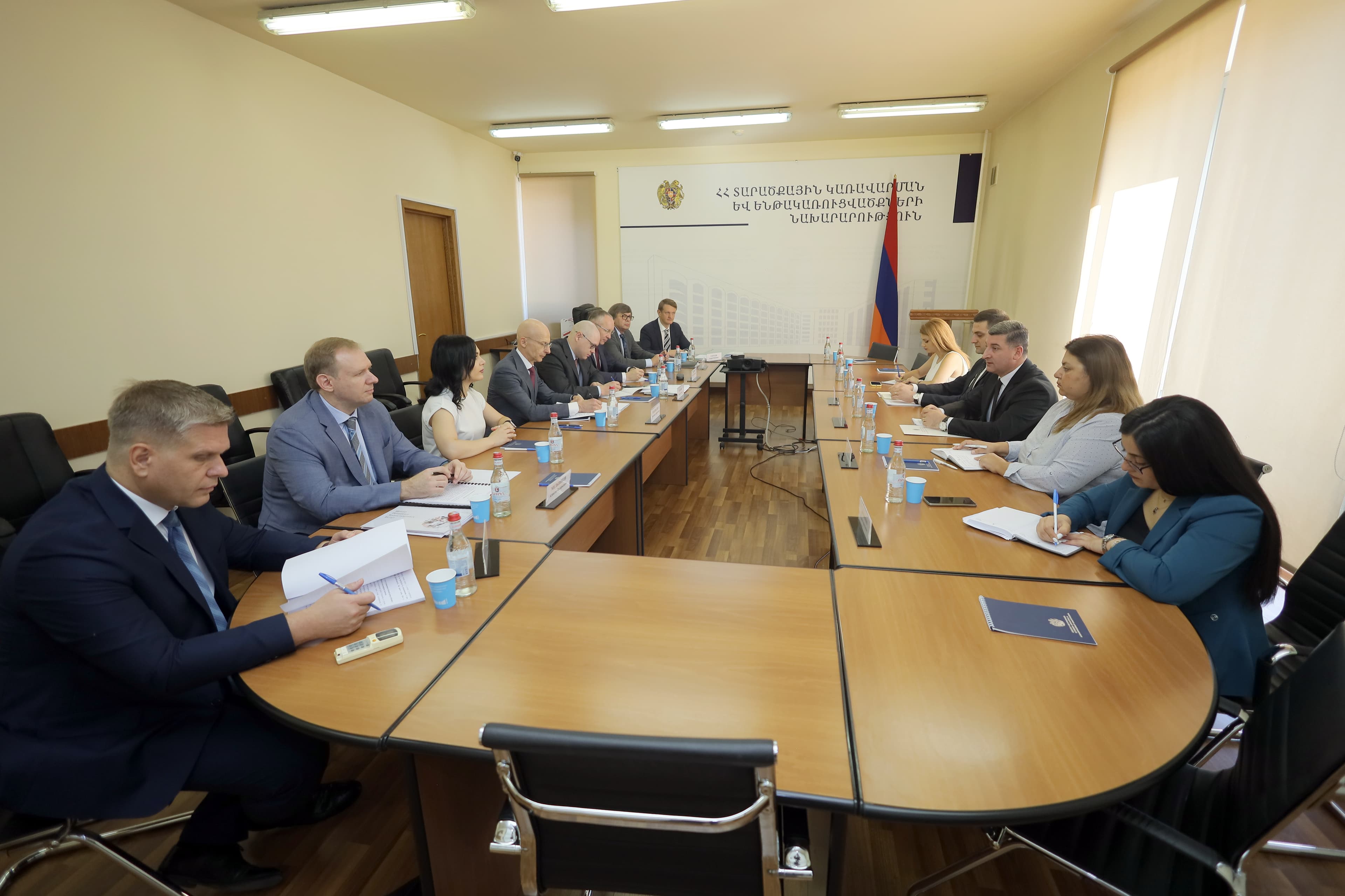 ՀՀ ՏԿԵ նախարար Գնել Սանոսյանն ընդունել է «Ռուսական երկաթուղիներ» ԲԲԸ գլխավոր տնօրենի տեղակալ Վյաչեսլավ Պավլովսկու գլխավորած պատվիրակությանը