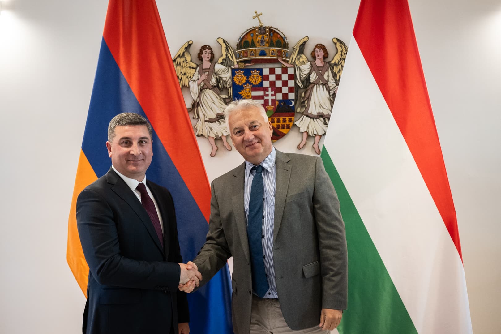 ՀՀ ՏԿԵ նախարար Գնել Սանոսյանը հանդիպել է Հունգարիայի փոխվարչապետ Շեմյեն Ժոլտի հետ 