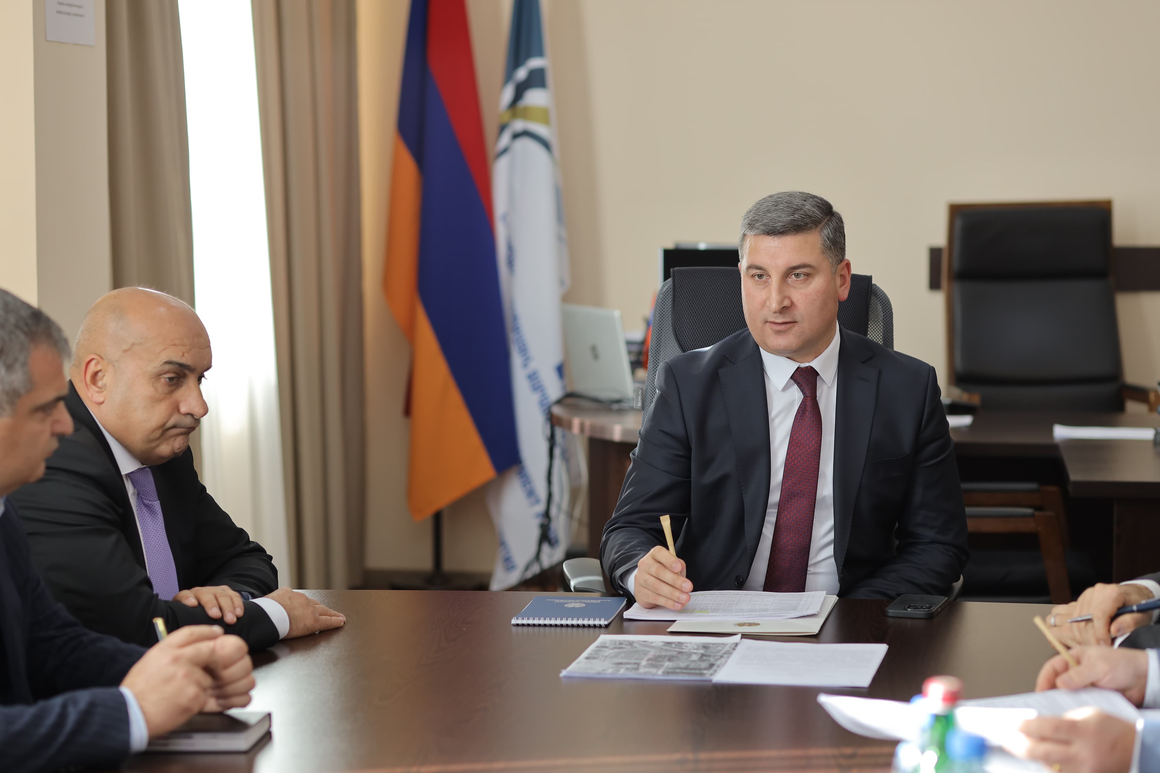 ՀՀ ՏԿԵ նախարար Գնել Սանոսյանը խորհրդակցություն է անցկացրել Հայաստանի տարածքային զարգացման հիմնադրամում 