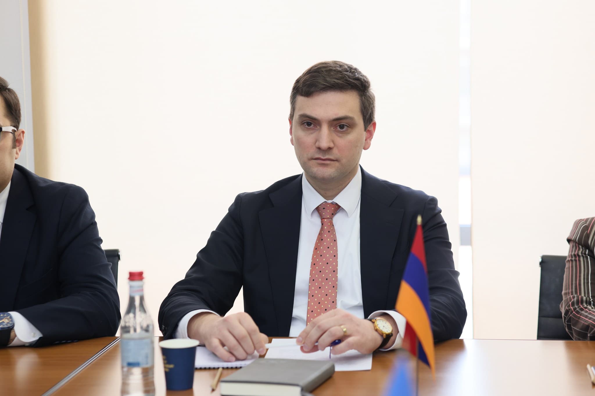 ՀՀ ՏԿԵ նախարարի տեղակալ Արմեն Սիմոնյանն ընդունել է ԱՊՀ էլեկտրաէներգիայի խորհրդի ներկայացուցիչներին