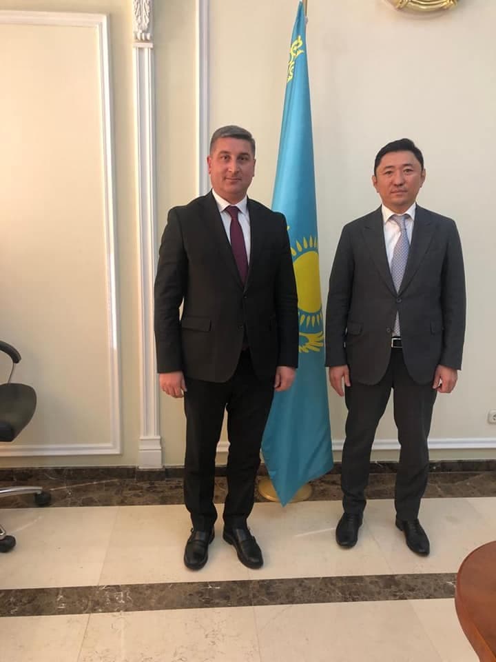 ՏԿԵ նախարար Գնել Սանոսյանը Նուր-Սուլթանում հանդիպում է ունեցել Ղազախստանի էներգետիկայի նախարար Բոլատ Ակչուլակովի հետ