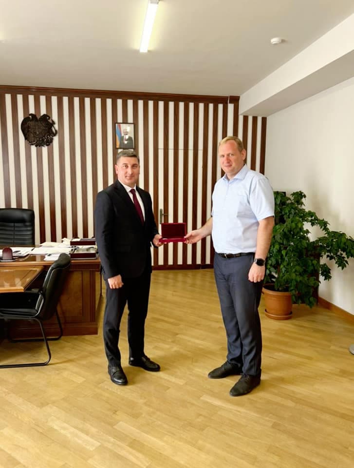 ՏԿԵ նախարար Գնել Սանոսյանին «Հարավկովկասյան երկաթուղի» ՓԲԸ-ի հետ արդյունավետ համագործակցության համար շնորհվել է «համագործակցություն, փոխգործակցություն» շքանշան