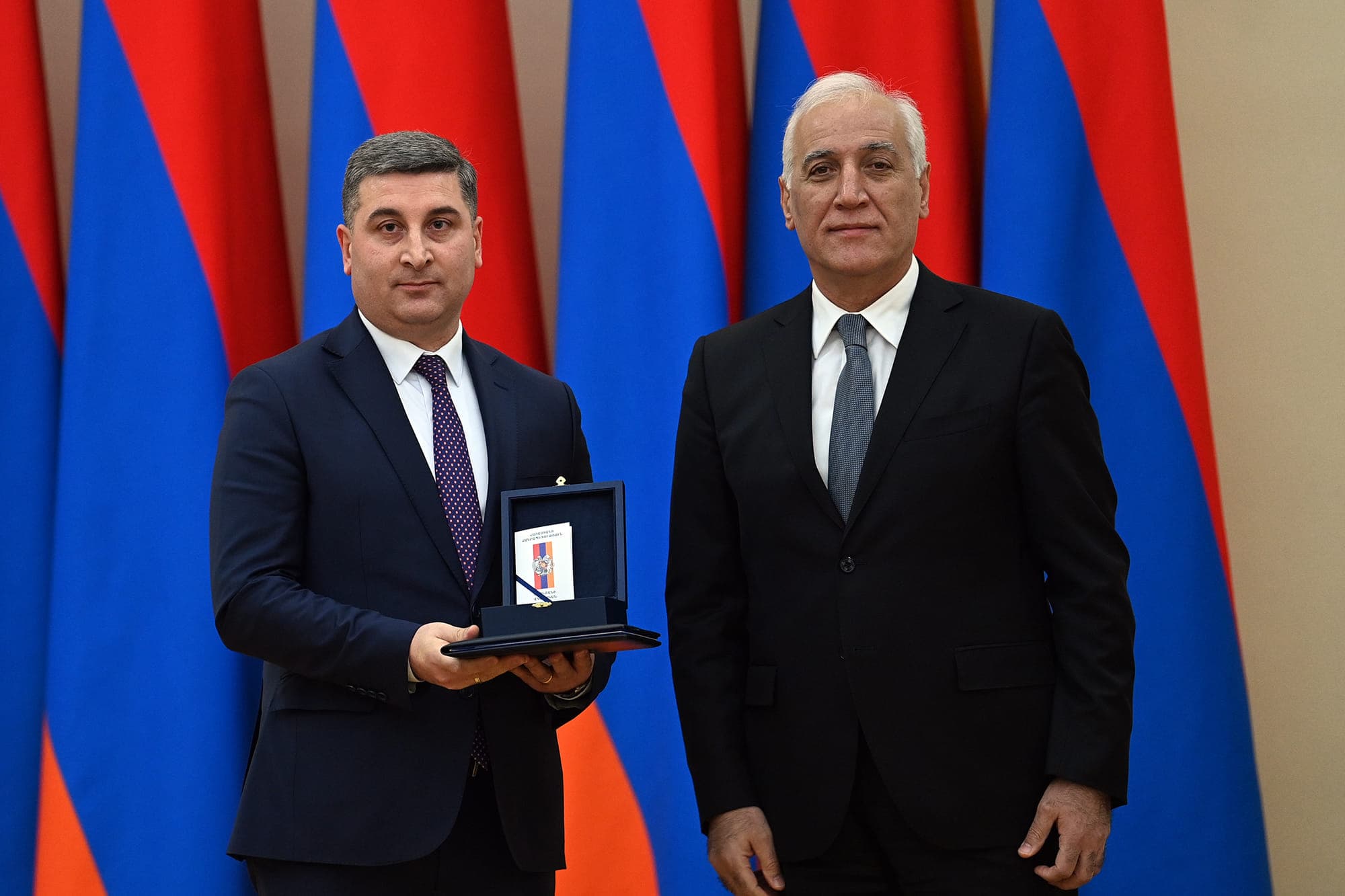 ՀՀ ՏԿԵ ՆԱԽԱՐԱՐ ԳՆԵԼ ՍԱՆՈՍՅԱՆԸ ՊԱՐԳԵՎԱՏՐՎԵԼ Է «ՀԱՅՐԵՆԻՔԻՆ ՄԱՏՈՒՑԱԾ ԾԱՌԱՅՈՒԹՅՈՒՆՆԵՐԻ ՀԱՄԱՐ» ԵՐԿՐՈՐԴ ԱՍՏԻՃԱՆԻ ՇՔԱՆՇԱՆՈՎ