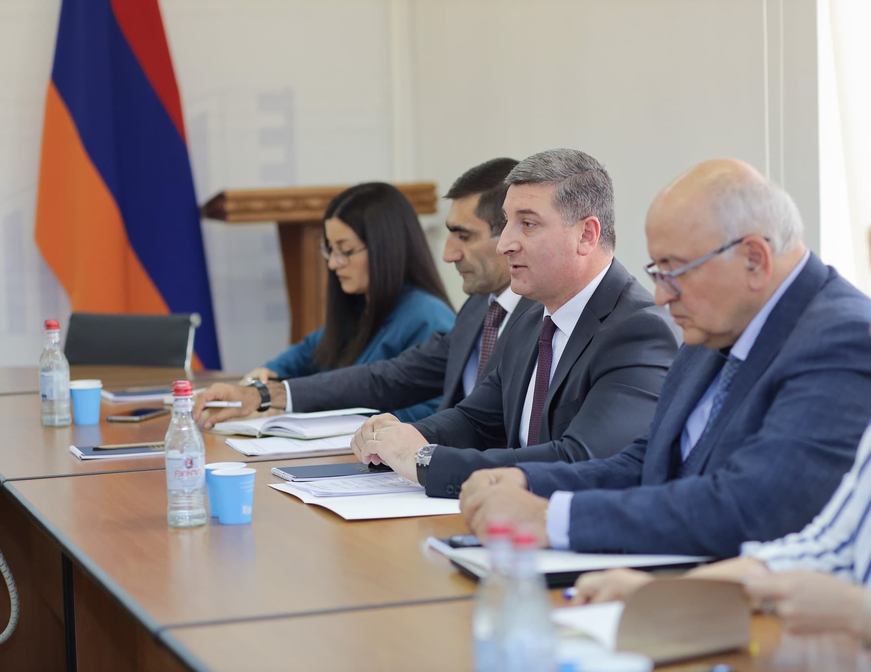 ՀՀ ՏԿԵ նախարար Գնել Սանոսյանն ընդունել է ՀԲ Եվրոպայի և Կենտրոնական Ասիայի կայուն զարգացման հարցերով տարածաշրջանային տնօրեն Սամեհ Վահբայի գլխավորած պատվիրակությանը