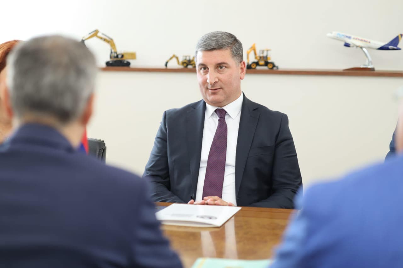 ՀՀ ՏԿԵ նախարար Գնել Սանոսյանն ընդունել է ՀՀ-ում Ղազախստանի Հանրապետության արտակարգ և լիազոր դեսպան Բոլատ Իմանբաևին