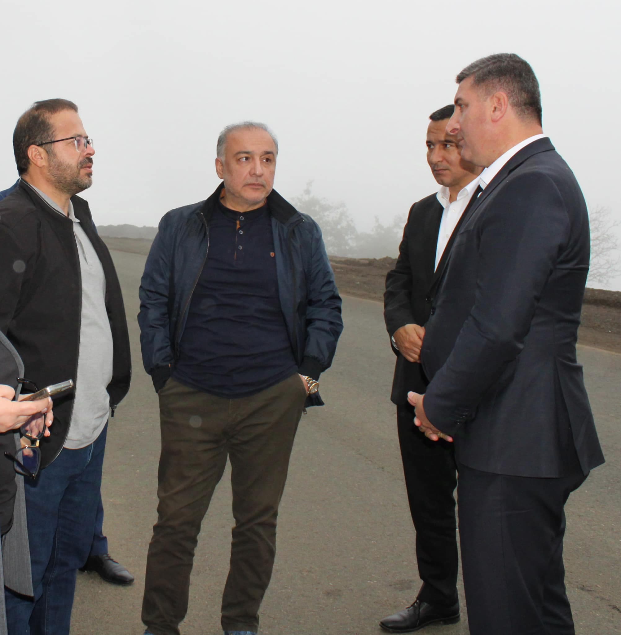ՀՀ ՏԿԵ նախարար Գնել Սանոսյանն ու ՀՀ-ում ԻԻՀ դեսպան Մեհդի Սոբհանին կանգառ են ուենցել Վերին Խոտանանը շրջանցող ճանապարհահատվածում