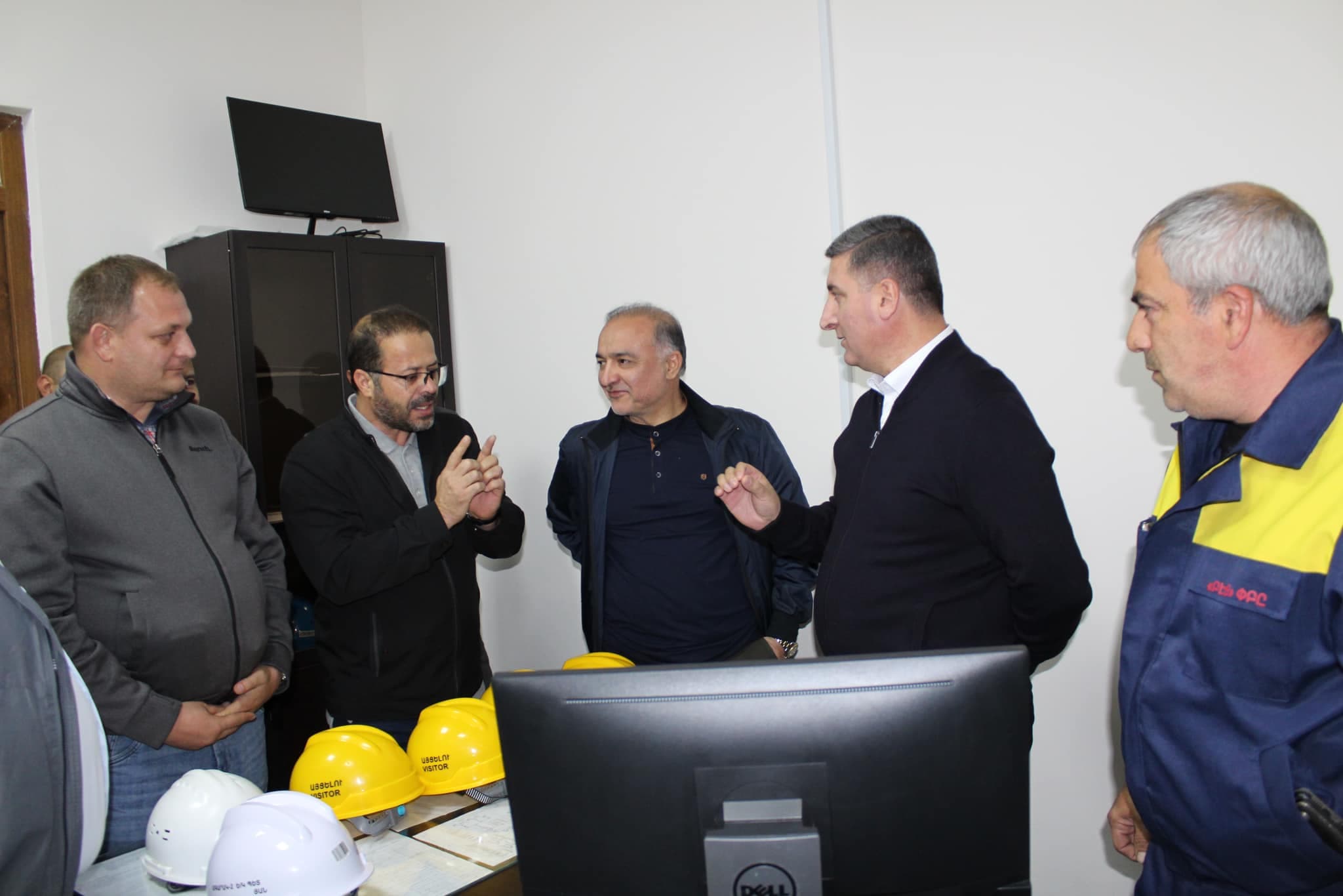 ՀՀ ՏԿԵ նախարար Գնել Սանոսյանն այցելել է «Ագարակ» ենթակայան