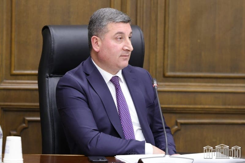 ՀՀ ՏԿԵ նախարար Գնել Սանոսյանն ԱԺ տնտեսական ու ֆինանսավարկային և բյուջետային հարցերի մշտական հանձնաժողովների համատեղ նիստում ներկայացրել է ՏԿԵՆ-ի 2025թ․ ծրագրերի համար նախատեսված ֆինանսական միջոցները