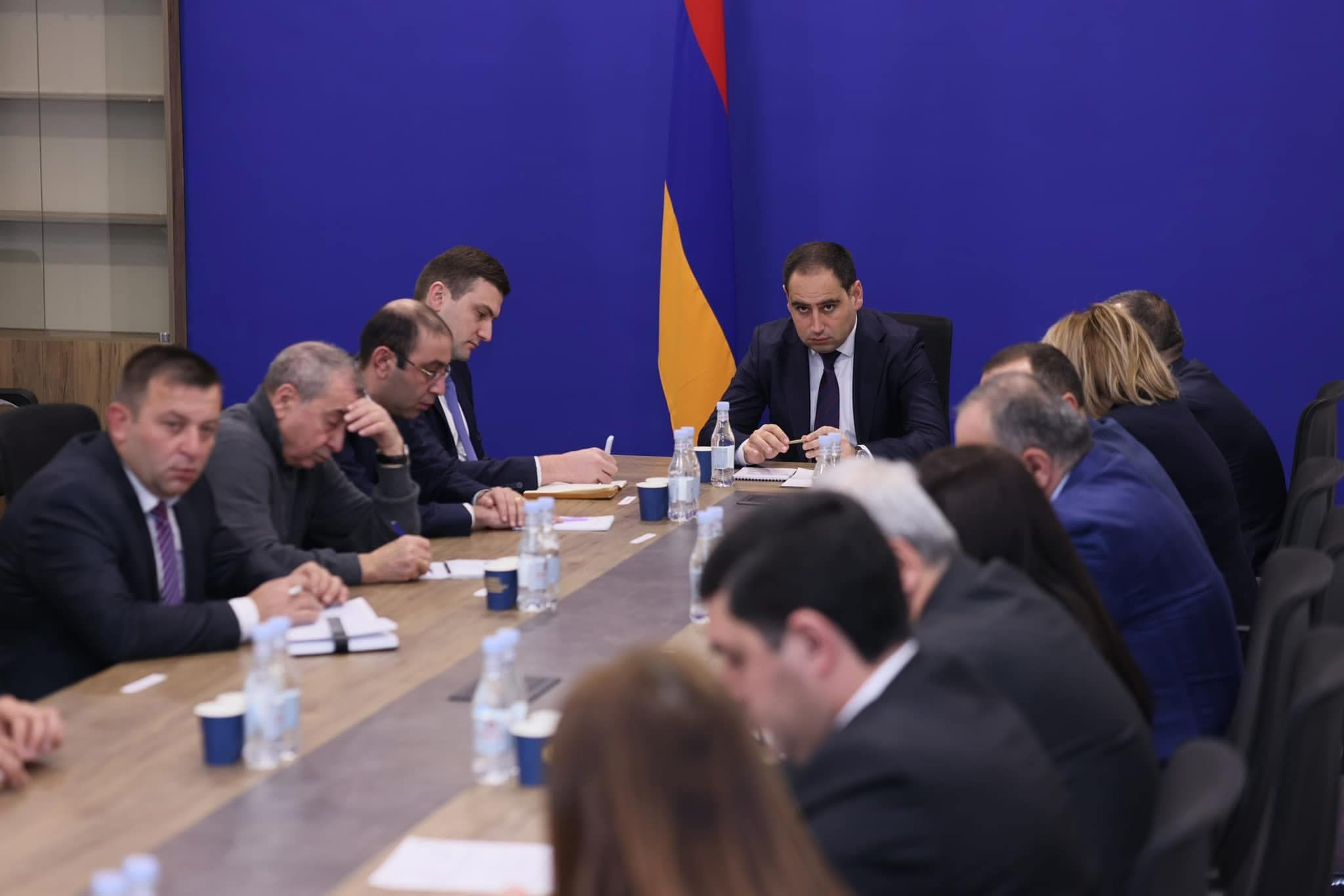 Նախարար Դավիթ Խուդաթյանը ՏԿԵՆ աշխատակազմին է ներկայացրել իր նորանշանակ տեղակալ Վարդան Կոստանյանին