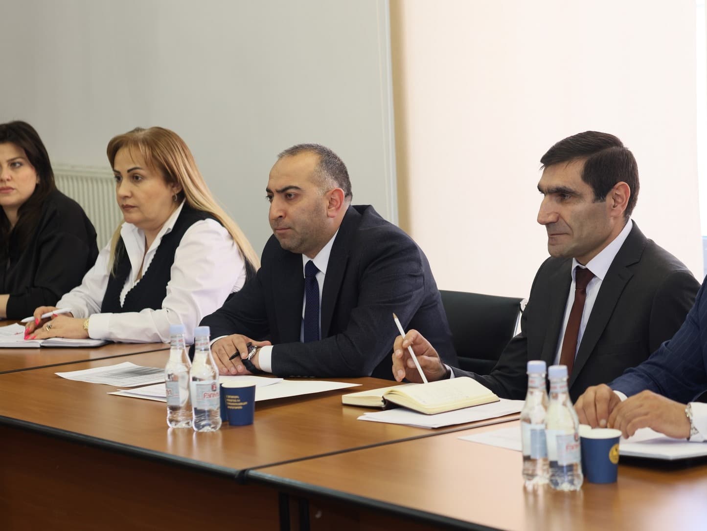 ՀՀ ՏԿԵ նախարարի տեղակալ Վարդան ԿոստանյանՆ ընդունել է Համաշխարհային բանկի ջրային ռեսուրսների կառավարման ավագ մասնագետ Ռանու Սինհանի գլխավորած պատվիրակությանը