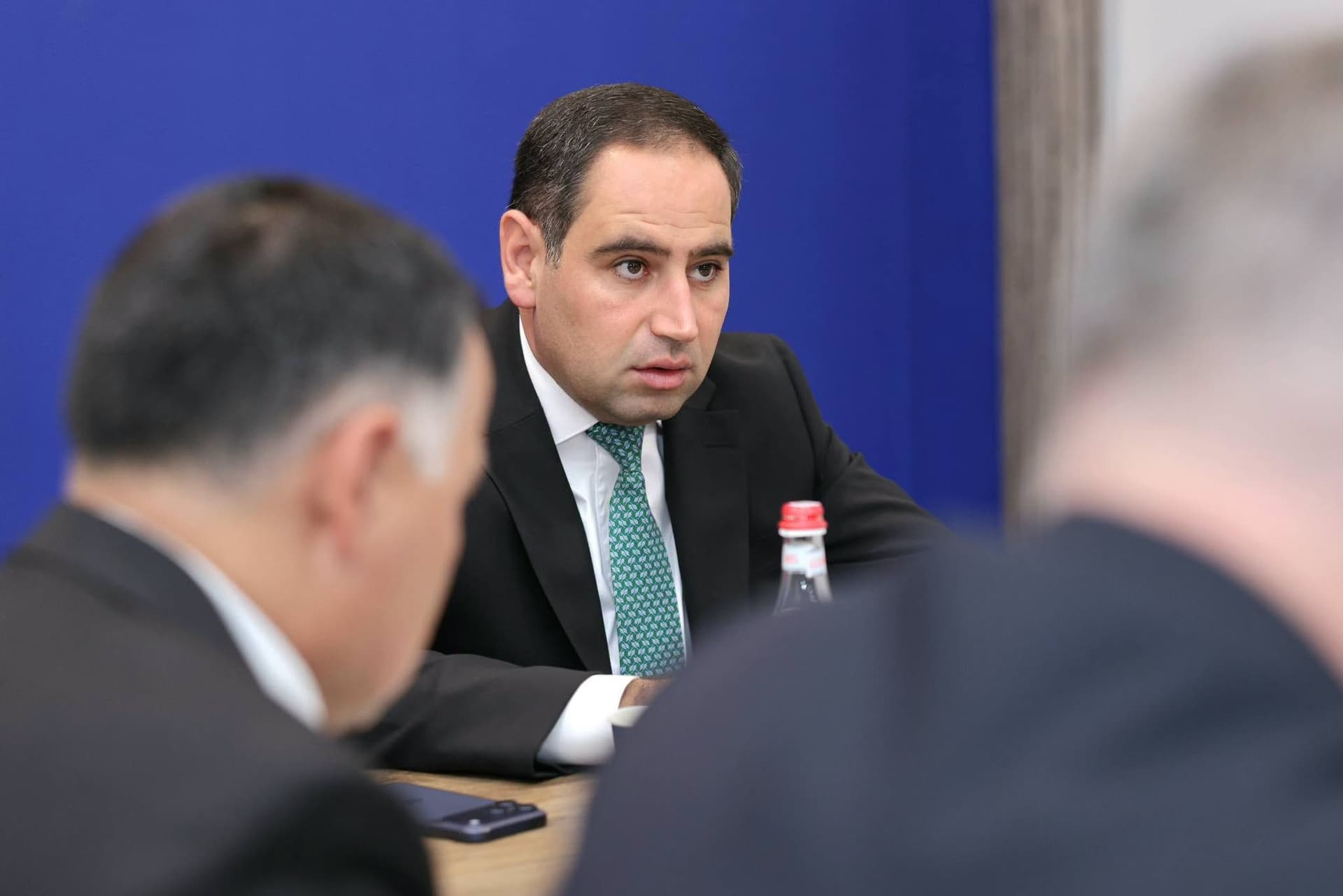 ՀՀ ՏԿԵ նախարար Դավիթ Խուդաթյանը խորհրդակցություն է անցկացրել «Ճանապարհային դեպարտամենտ» հիմնադրամի հետ