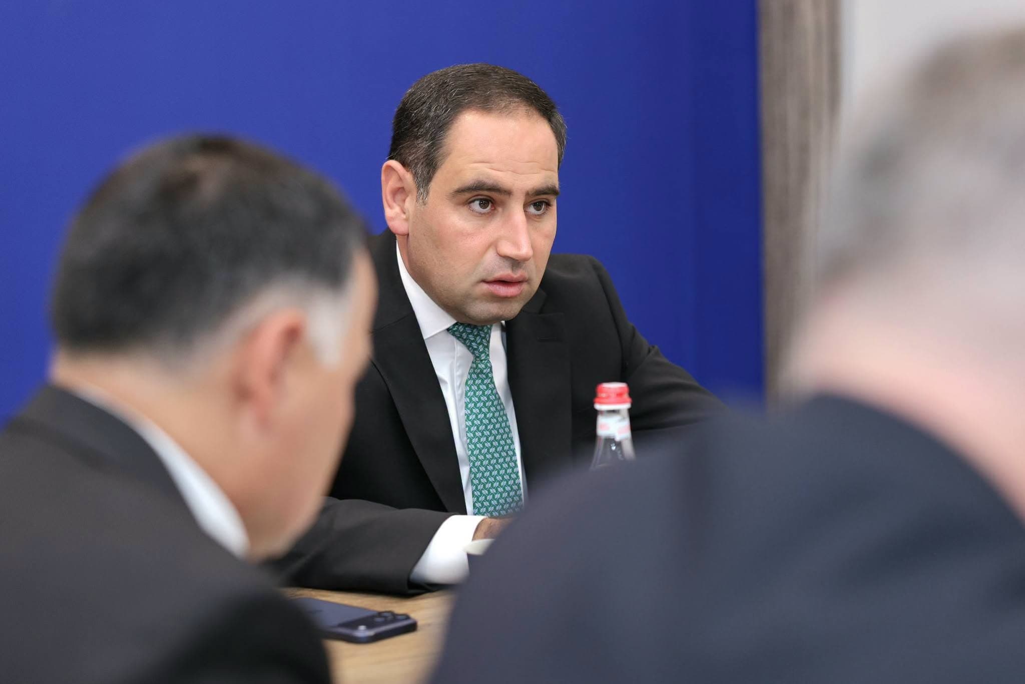 ՀՀ ՏԿԵ նախարար Դավիթ Խուդաթյանը խորհրդակցություն է անցկացրել «Ճանապարհային դեպարտամենտ» հիմնադրամի հետ