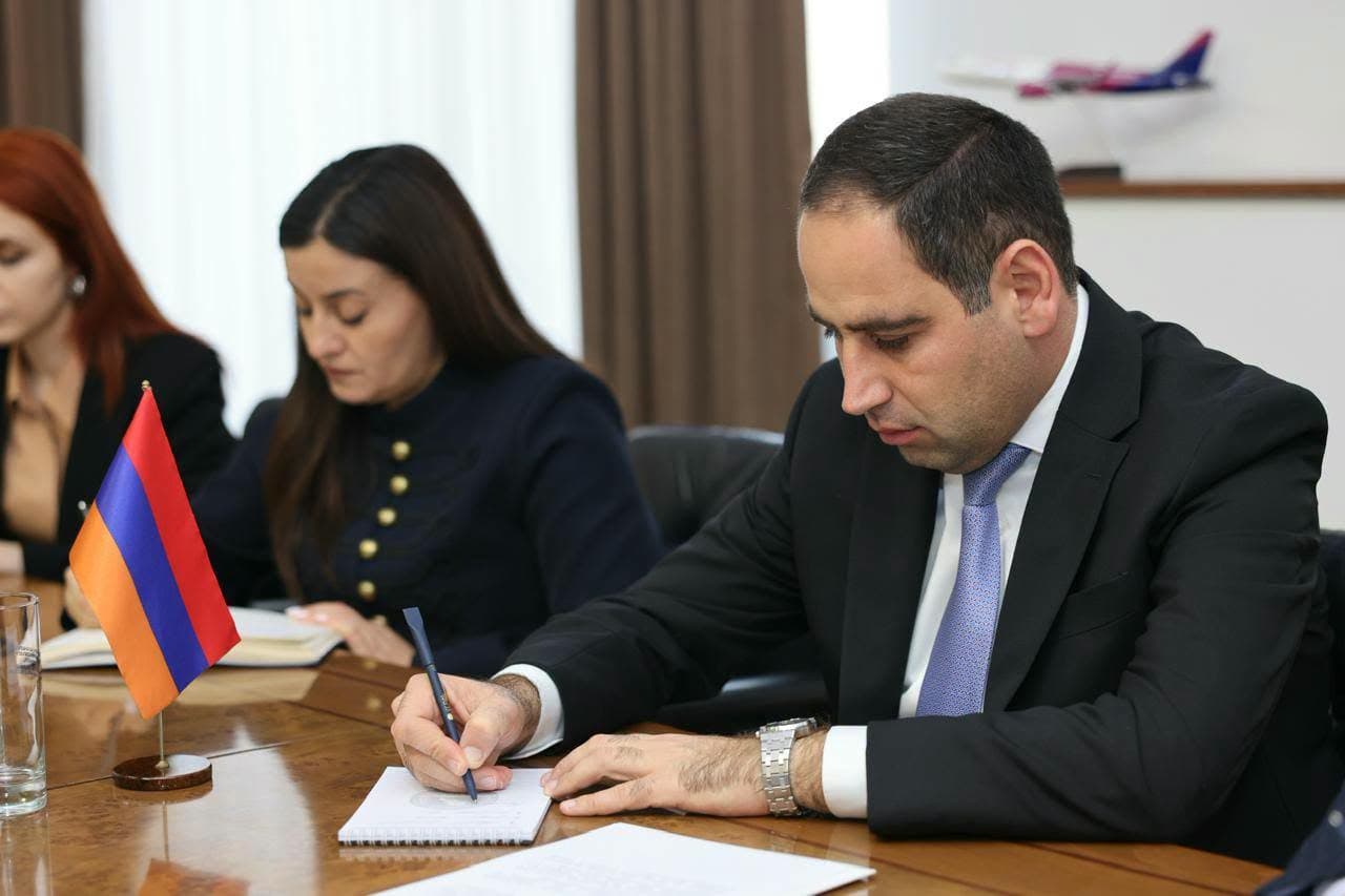 ՀՀ ՏԿԵ նախարար Դավիթ Խուդաթյանն ընդունել է Եգիպտոսի Արաբական Հանրապետության տեղական զարգացման և շրջակա միջավայրի նախարարին