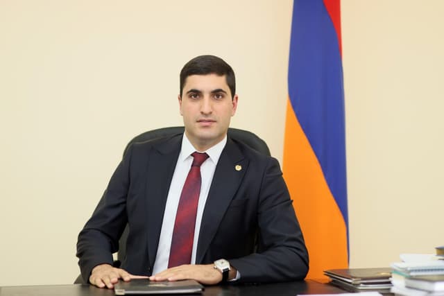 Արամ Խաչատրյան